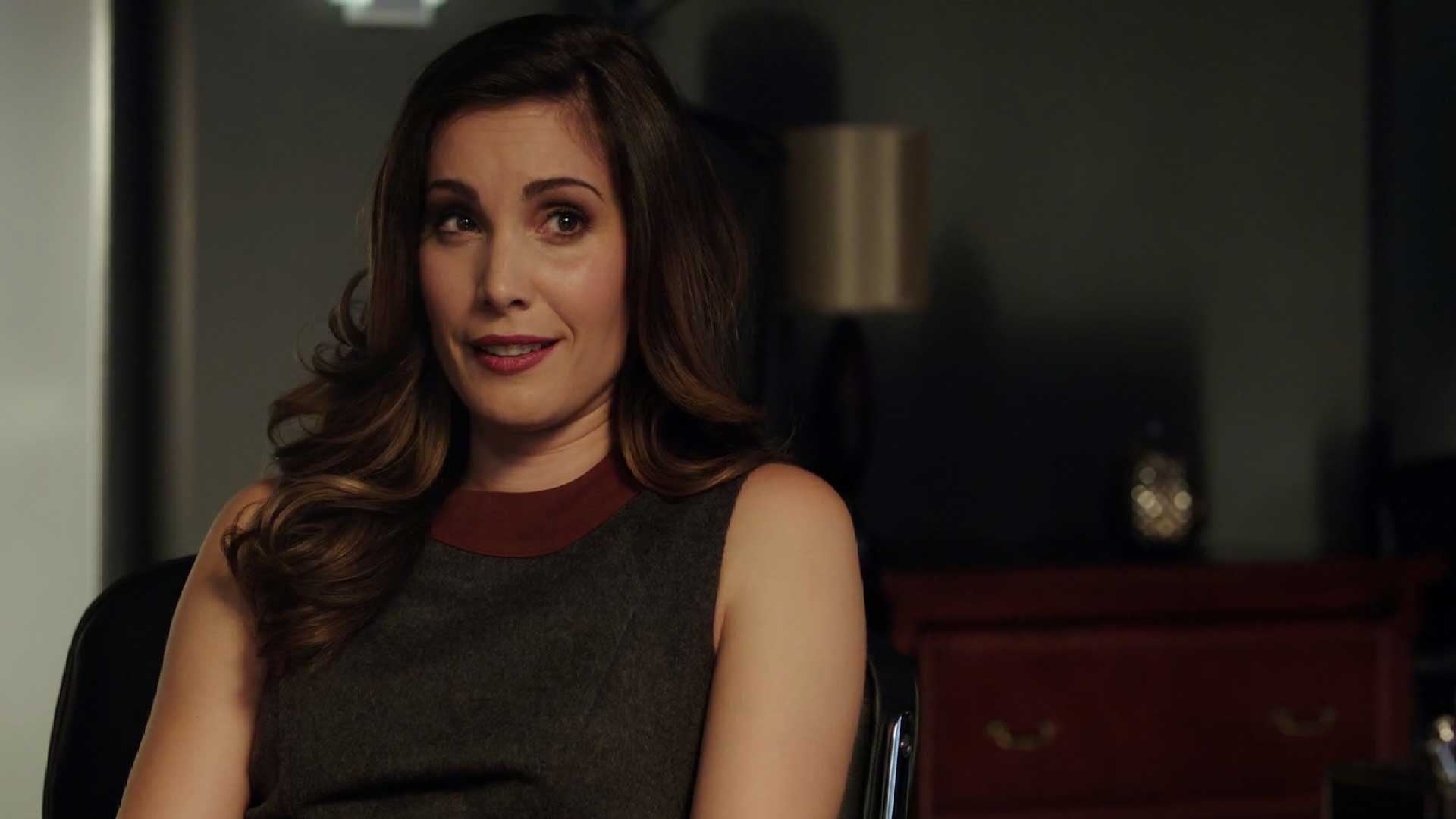 Carly-Pope-Susan-Williams-Arrow
