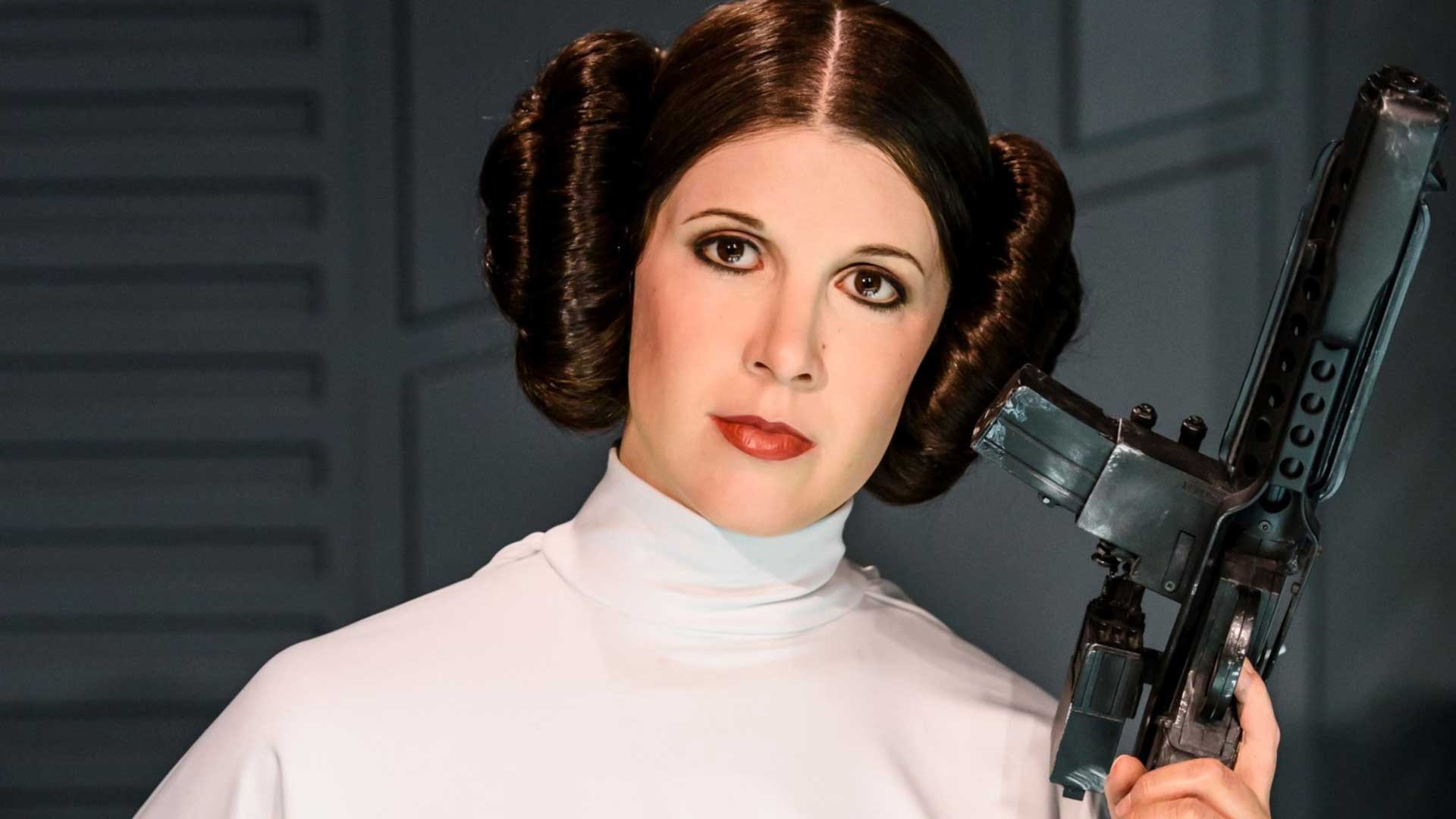 Carrie-Fisher-as-Princess-Leia