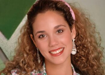 Jessie-Spano-from-Saved-by-the-Bell-Elizabeth-Berkley