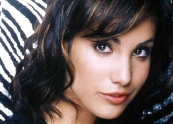 Sam-McPherson-Popular-Carly-Pope