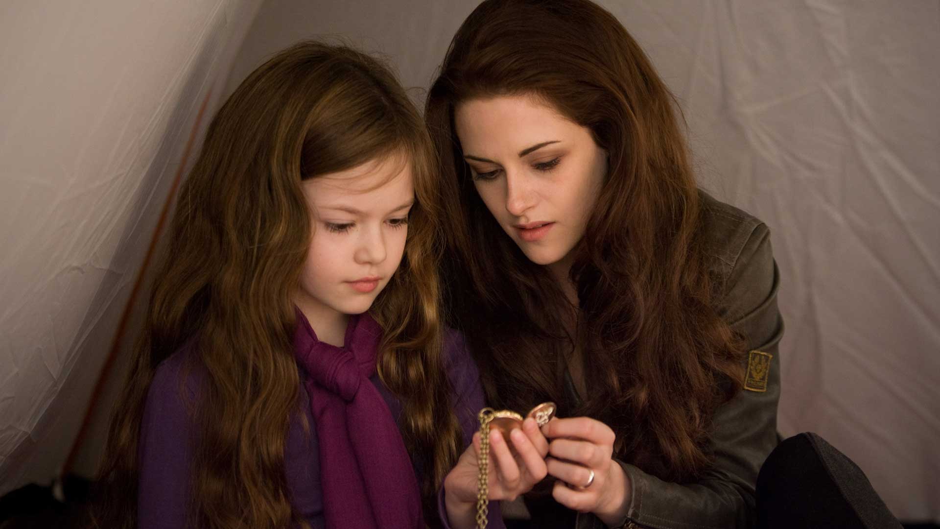 Twilight-Mackenzie-Foy