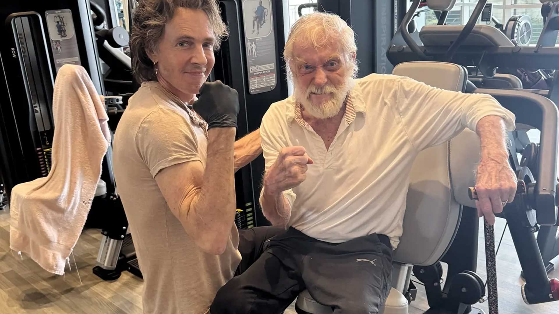 Dick-Van-Dyke-at-Gym