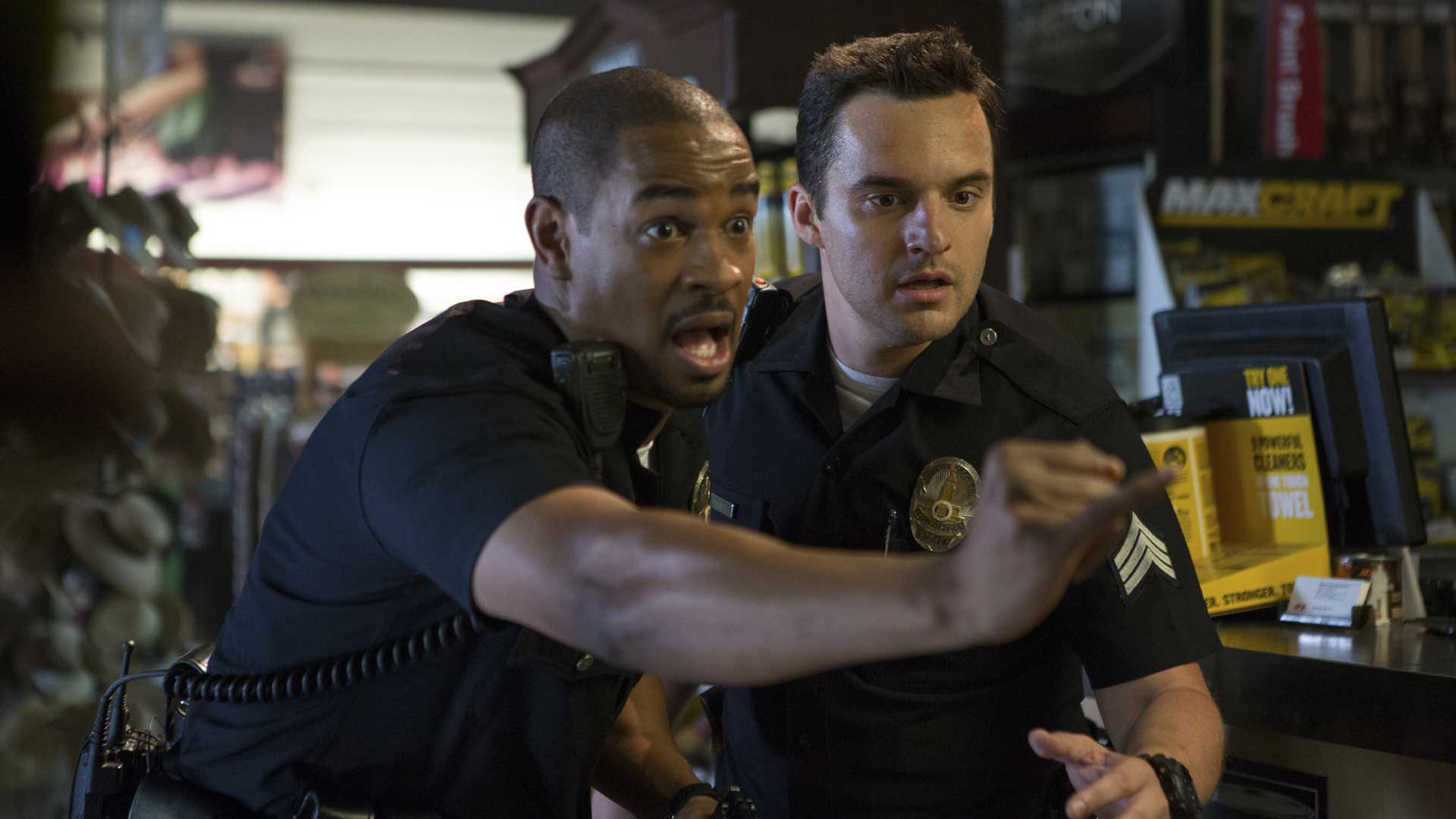 Let's Be Cops 2014 Jake Johnson Ryan Davis Damon Wayans Jr. Justin Chang