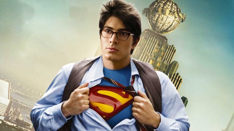 Brandon Routh as Clark Kent revealing Superman suit in Superman Returns