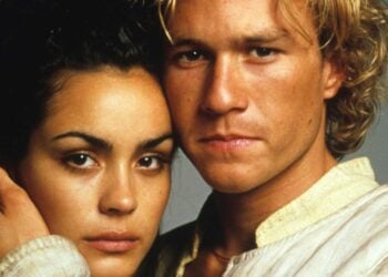 Shannyn Sossamon and Heath Ledger in A Knight's Tale (2001)