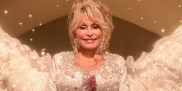 Dolly Parton's Christmas on the Square