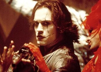 Vincent Pérez as Ashe Corven in white face paint in The Crow: City of Angels