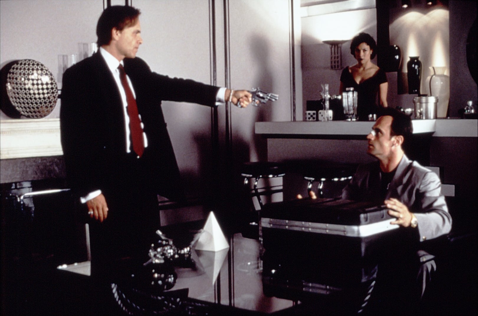 Joe Pantoliano Caesar Jennifer Tilly Violet Christopher Meloni Johnnie Marzzone