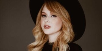 Renee Olstead Susie Q