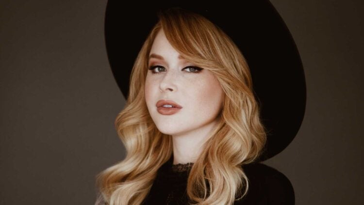 Renee Olstead Susie Q